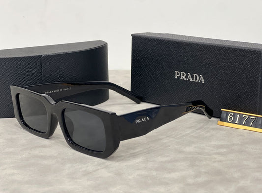 Lunettes Prada